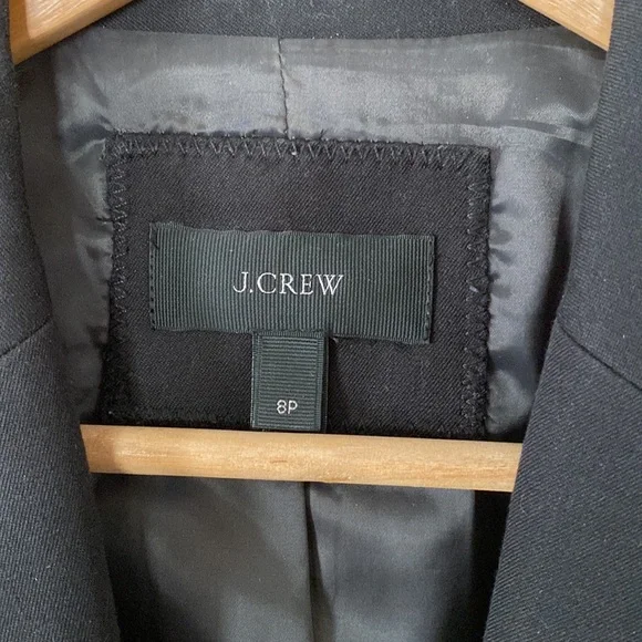 J Crew well constructed and lined petite jacket w/ slightly puffed sleeves - Picture 3 of 13